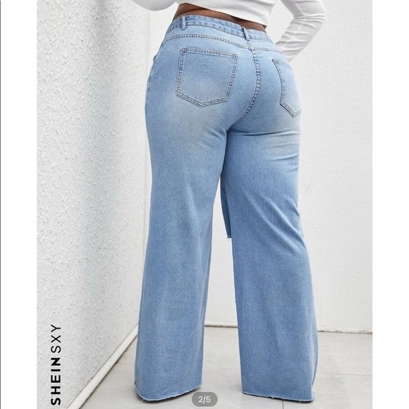 Light Washed Ripped Wide-Leg Jeans - Picture 2 of 2